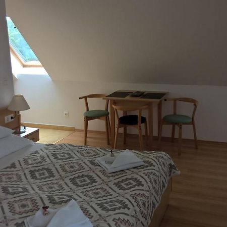 Lilla Wellnessapartman Zalakaros Ngoại thất bức ảnh