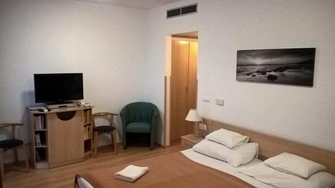 Lilla Wellnessapartman Zalakaros Ngoại thất bức ảnh