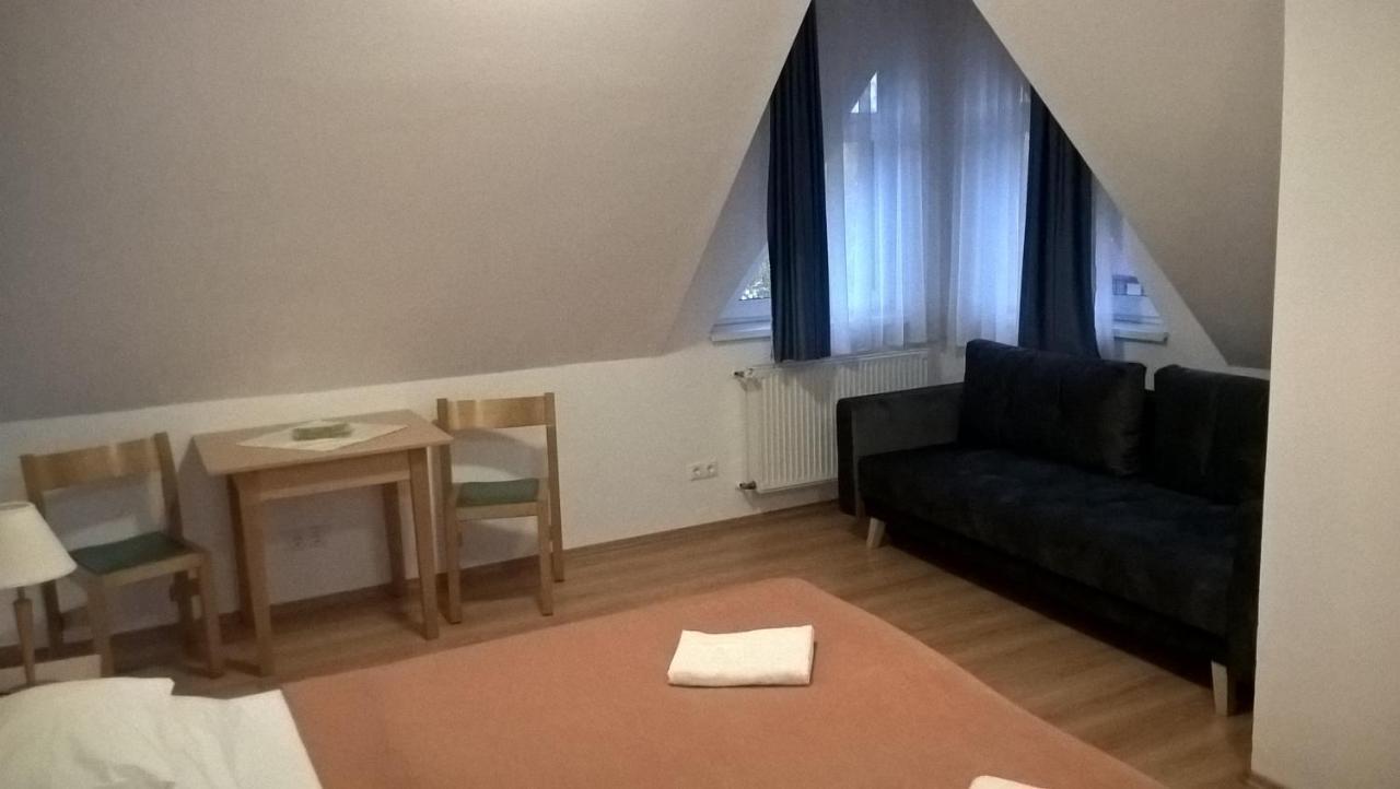 Lilla Wellnessapartman Zalakaros Ngoại thất bức ảnh